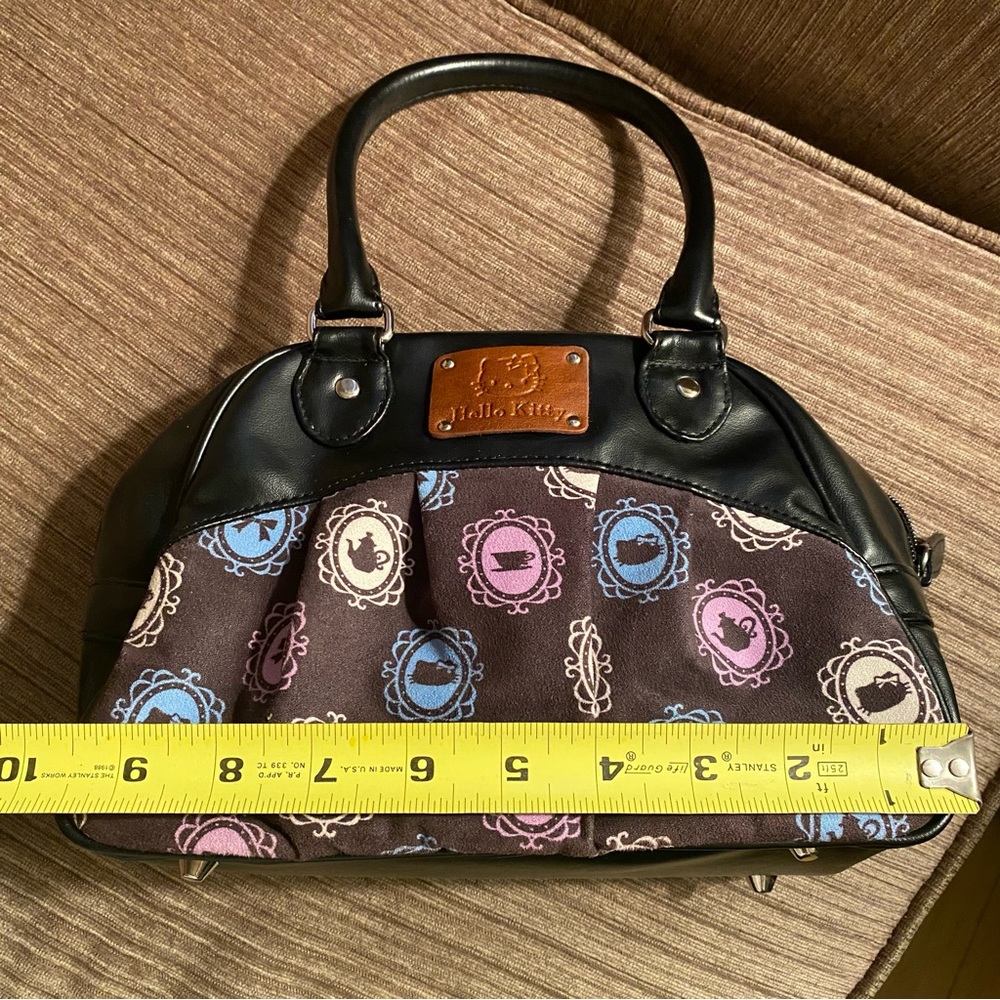 Hello Kitty Tea Purse - Picture 11 of 14